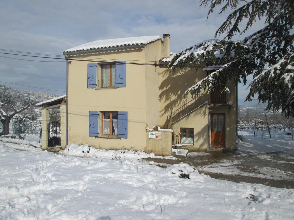 Gites Des Cedres Crestet Room photo