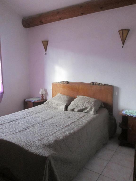 Gites Des Cedres Crestet Room photo